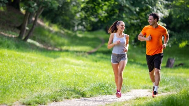 Allenarsi al parco d'estate: il circuito perfetto e le dritte per non rischiare