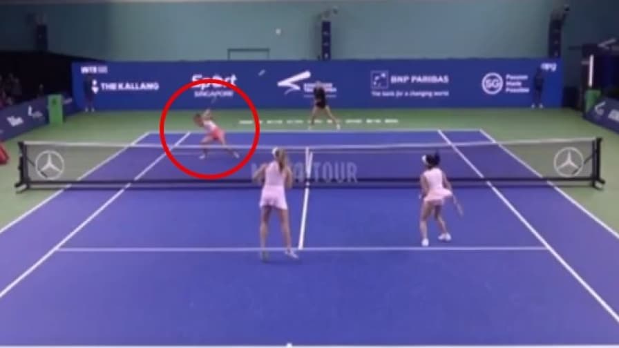 Assurdo in Wta! Colpita da una pallina al volto. La fermano e la costringono a saltare due tornei: scoppia il caso
