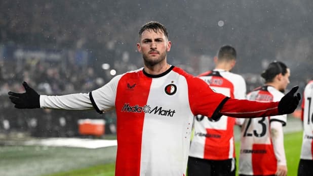 Gimenez per il derby? Il Milan ci crede: assalto al Feyenoord dopo Zagabria
