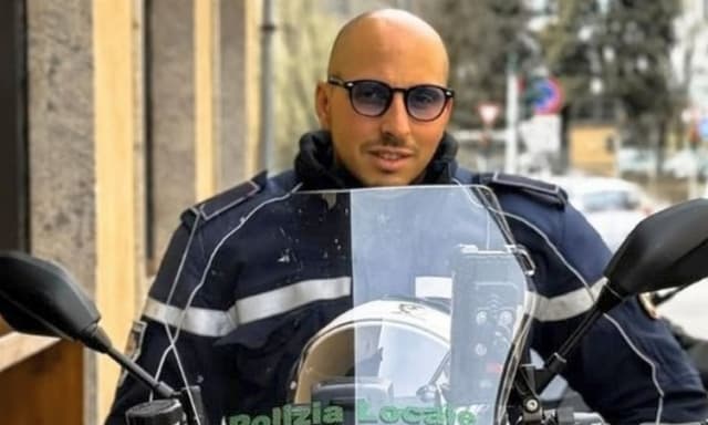 Suv non si ferma all'alt, vigile muore durante l'inseguimento