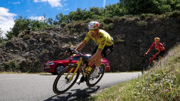 Tour de France 2026, l’infezione a un gomito ferma Van Aert: non ci sarà
