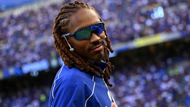L'"aura" di Spence o il Paperino di Almiron? Quando il look del primo giorno fa colpo