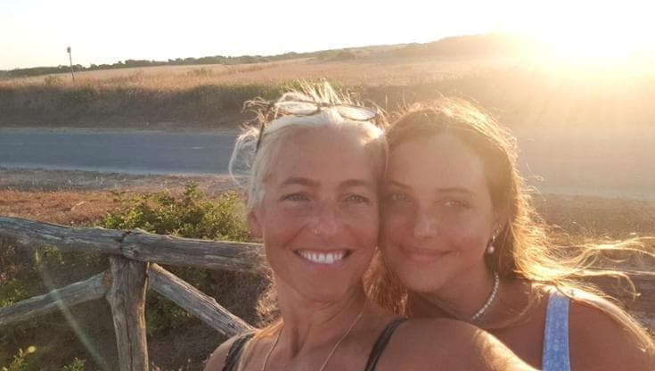 Tragedia Maldive, le ceneri di Monica Montefalcone e della figlia Giorgia Sommacal disperse in mare