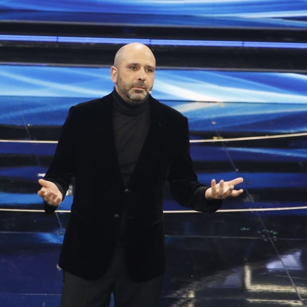 Il ritorno di Checco Zalone: stasera un videomessaggio su Mediaset