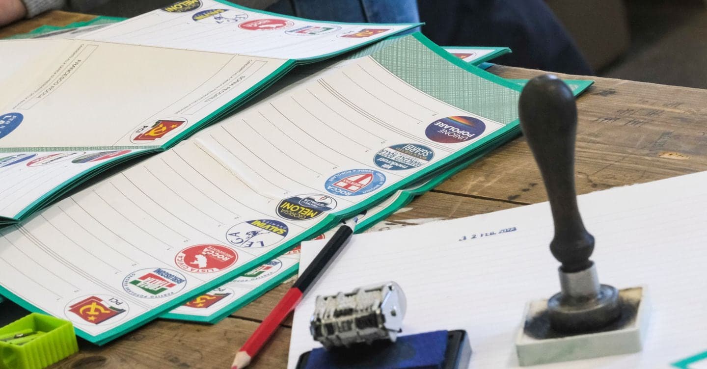 Regionali in Toscana, affluenza alle 19 ancora giù: è al 28,2% (-8 punti)