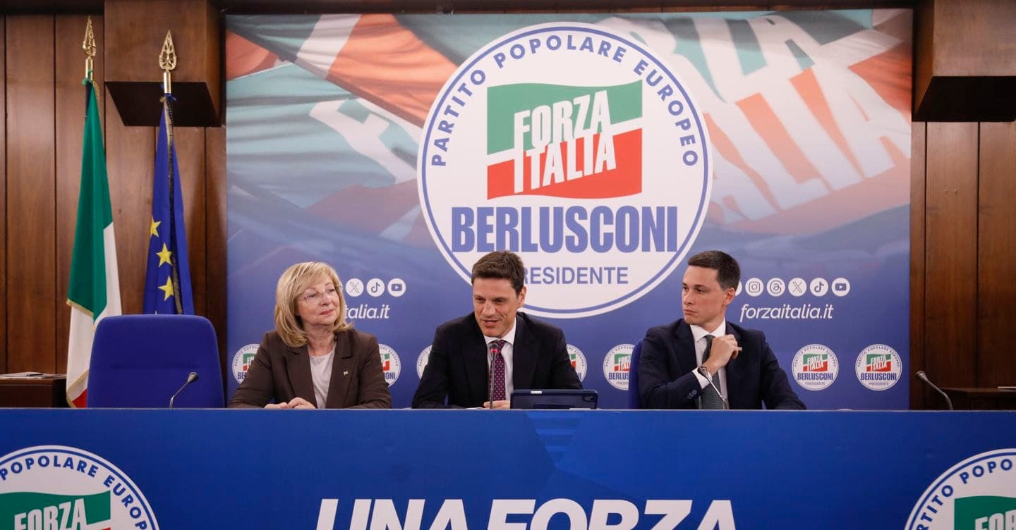Ncc, Forza Italia sfida Salvini: nuova proposta di legge per riordinare il settore