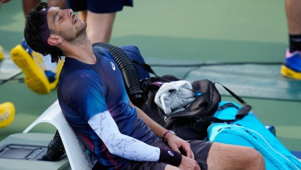 Us Open, caldo e giramenti di testa, Musetti perde con Sweeny: "La mia odissea..."