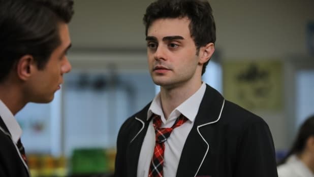 Forbidden Fruit, Far Away e Tutto per la mia famiglia, le anticipazioni del 24 giugno
