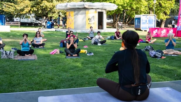 Active Zone: arriva Clemente Russo, poi tanto workout e yoga. Il programma della terza giornata