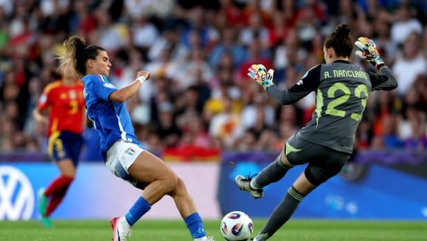 Italia-Spagna, le pagelle: Giugliano da 7, stecca solo Lenzini. Athenea super (7,5)