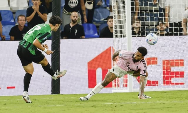 Adzic punisce la sua Juve. Entra, segna e non esulta: "Emozioni indimenticabili"