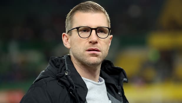 Mertesacker snobba l'Italia in diretta tv: "Non vanno neanche menzionati"