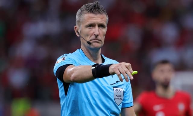 Non solo Var: pallone col chip e tornano i vincoli sulle città degli arbitri, le novità per la Serie A