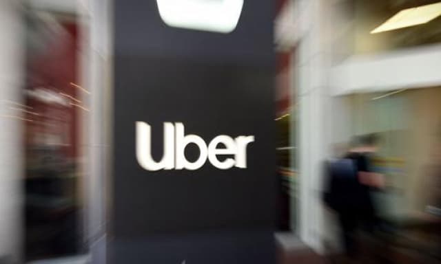 Uber e Lyft contro New York: contestata la legge che tutela gli autisti (pure in casi estremi)