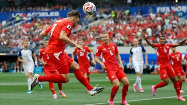 Svizzera-Bosnia, le pagelle: Manzambi entra e fa la differenza, 7,5. Dzeko deludente, 5