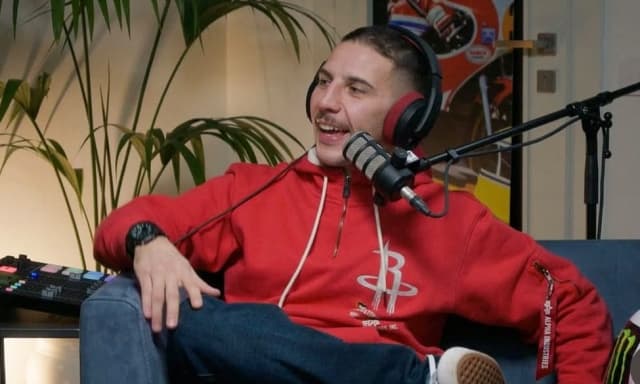 La nuova vita di Migno, ex pilota podcaster di successo: "A Mig Babol vorrei anche Alberto Angela!"