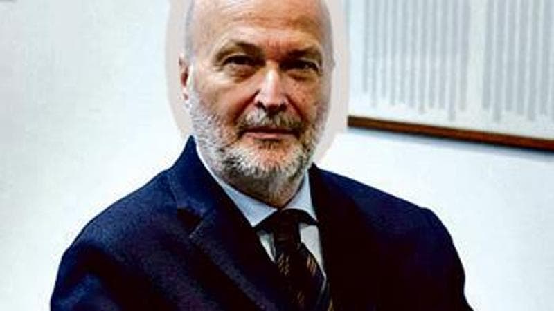 Mauro Ceruti: “Il mondo intero sull’orlo dell’abisso, ma la politica è assente”