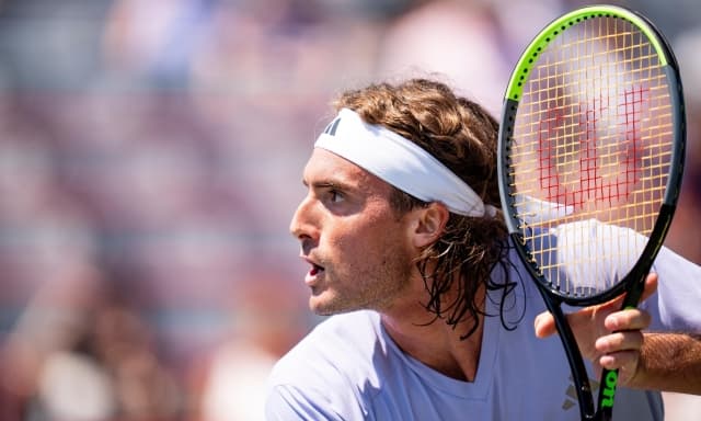 Tsitsipas, dopo l'addio la frecciata al padre coach: "Ho cambiato troppo tardi, ero accomodante"