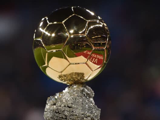 Pallone d'oro, votazioni chiuse: sei favoriti, ecco il favorito dell'IA