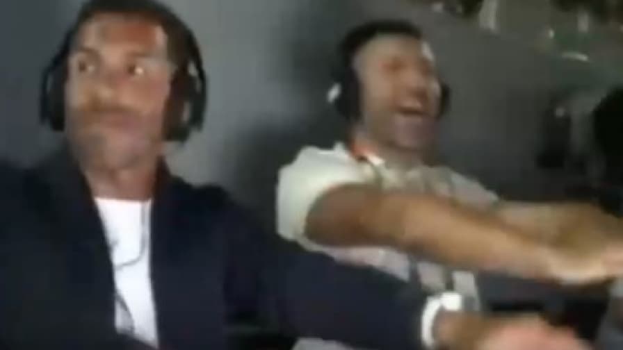 Messi-show, la reazione della tv argentina: telecronista scatenato, Tevez e Aguero si inchinano!