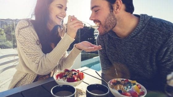 Da diete zodiacali a super food, le "bufale" nel piatto degli italiani