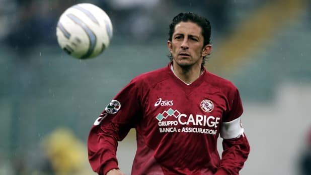 LIVE Addio a Igor Protti, le reazioni. Il Napoli: "Indimenticabile bomber", la Lazio: "Un esempio in campo"