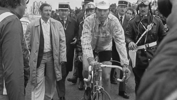 I fischi a Pogacar al Tour? Una storia già vista con Merckx (che prese anche sassi e pugni)