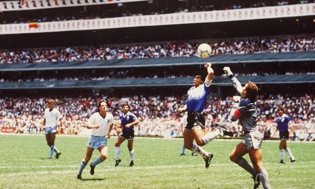 Il pallone di Diego: l'Azteca del gol del secolo e il suo sogno