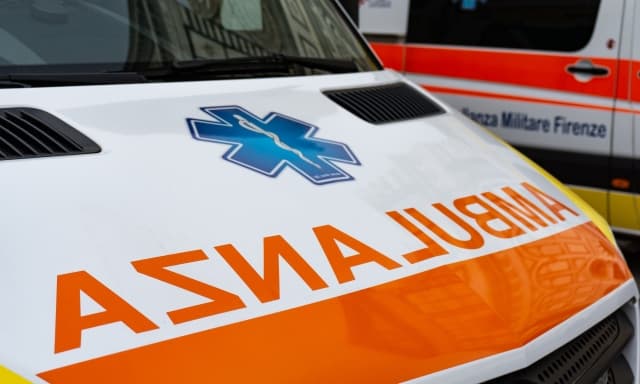 Ciclista muore nel milanese travolto da un'auto