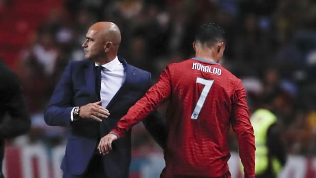 Portogallo, cresce il partito anti CR7. Le pressioni sul ct Martinez, che (per ora) difende Cristiano