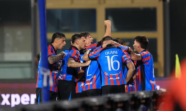 Clamoroso a Catania: una ditta di infissi soffia il logo storico al club? La vicenda