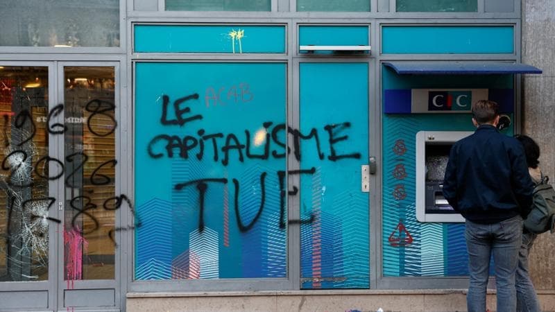 Moody’s non declassa Parigi. “Ma vanno approvati i tagli”
