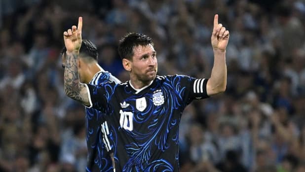 Messi fa felice un paparazzo: "Ti ho fotografato ovunque, non ti sei mai lamentato"