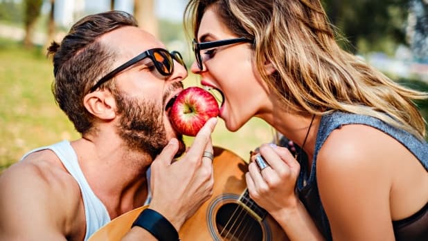 Microbiota di coppia: chi divide il letto divide anche i batteri