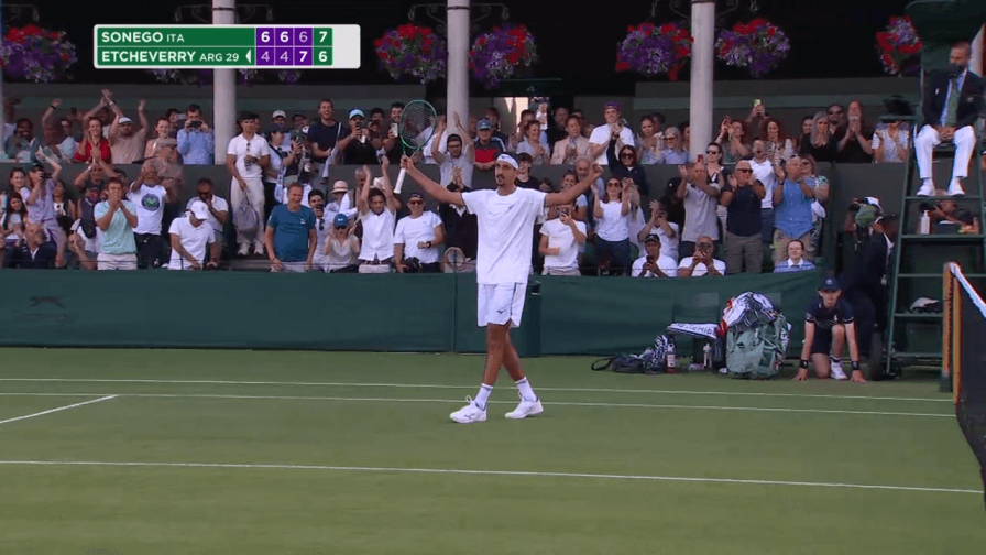Un Sonego esaltante con Etcheverry: highlights Wimbledon