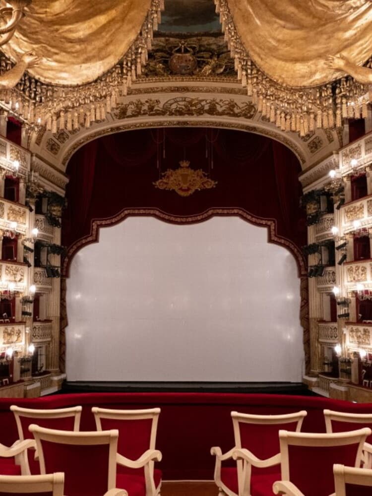 "Mafia al Teatro San Carlo", arrivano le scuse del maestro Gardner