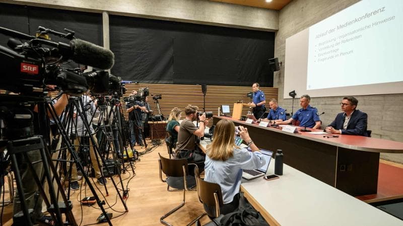 Sparatoria al rave in Svizzera, la polizia: “L’assalto con una pistola e due AK-74”