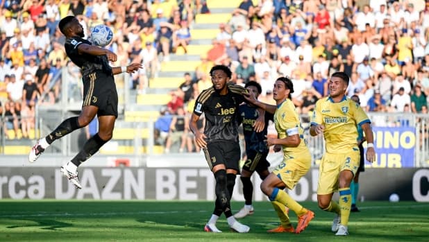 Frosinone-Juventus, le pagelle: Calvani-Bremer, i migliori sono in difesa (6,5). Male Yildiz e Kolo: 5